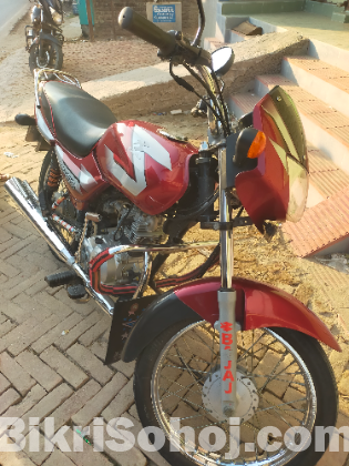 Bajaj CT100